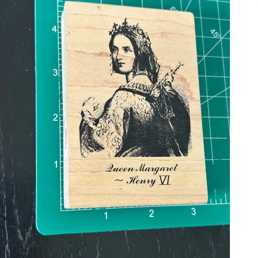 American Vtg- Set of 2- England- Queen Margaret Anne Page- Preowned- Royal